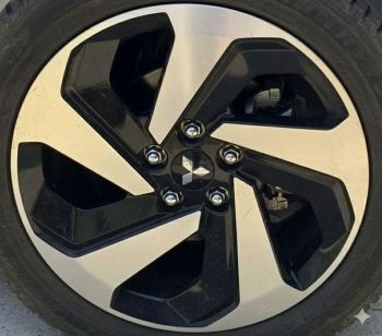 Lazang, mâm xe Mitsubishi Xforce 2024 hàng bãi