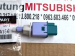 Công tắc bàn đạp chân phanh, đèn phanh Mitsubishi XForce 8614A156
