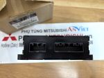 Hộp điều khiển chìa Khóa Mitsubishi Xforce lắp ở trung tâm táp lô 8637D189