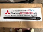 Tay gạt mưa sau Mitsubishi XForce 8253A181