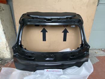 Cánh cửa hậu, Cốp sau xe Mitsubishi Xforce