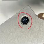 Công tắc nút INFO tròn nhỏ trên táp lô bên Lh của đồng hồ táp lô  Mitsubishi Xpander