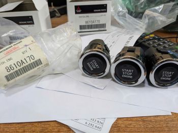 Công tắc Start Stop động cơ xe Mitsubishi Xpander