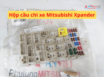 Thân hộp cầu chì xe Mitsubishi Xpander