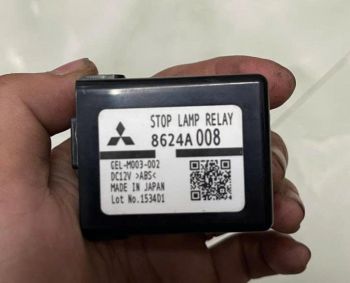 bãi- 8624A008 hộp rơ le điều khiển đèn phanh STOP LAMP RELAY  Mitsubishi Xforcer 2024  Xpander