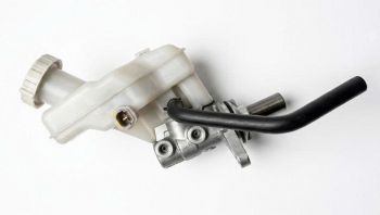 Heo thắng cái xy lanh tổng phanh trên xe Mitsubishi Xpander 2018-2026 4625A551 4625A550 