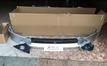 Ốp ngang cản trước Mitsubishi Xpander  2018 2019 2020 2021  MZ336006  ốp body Xpander